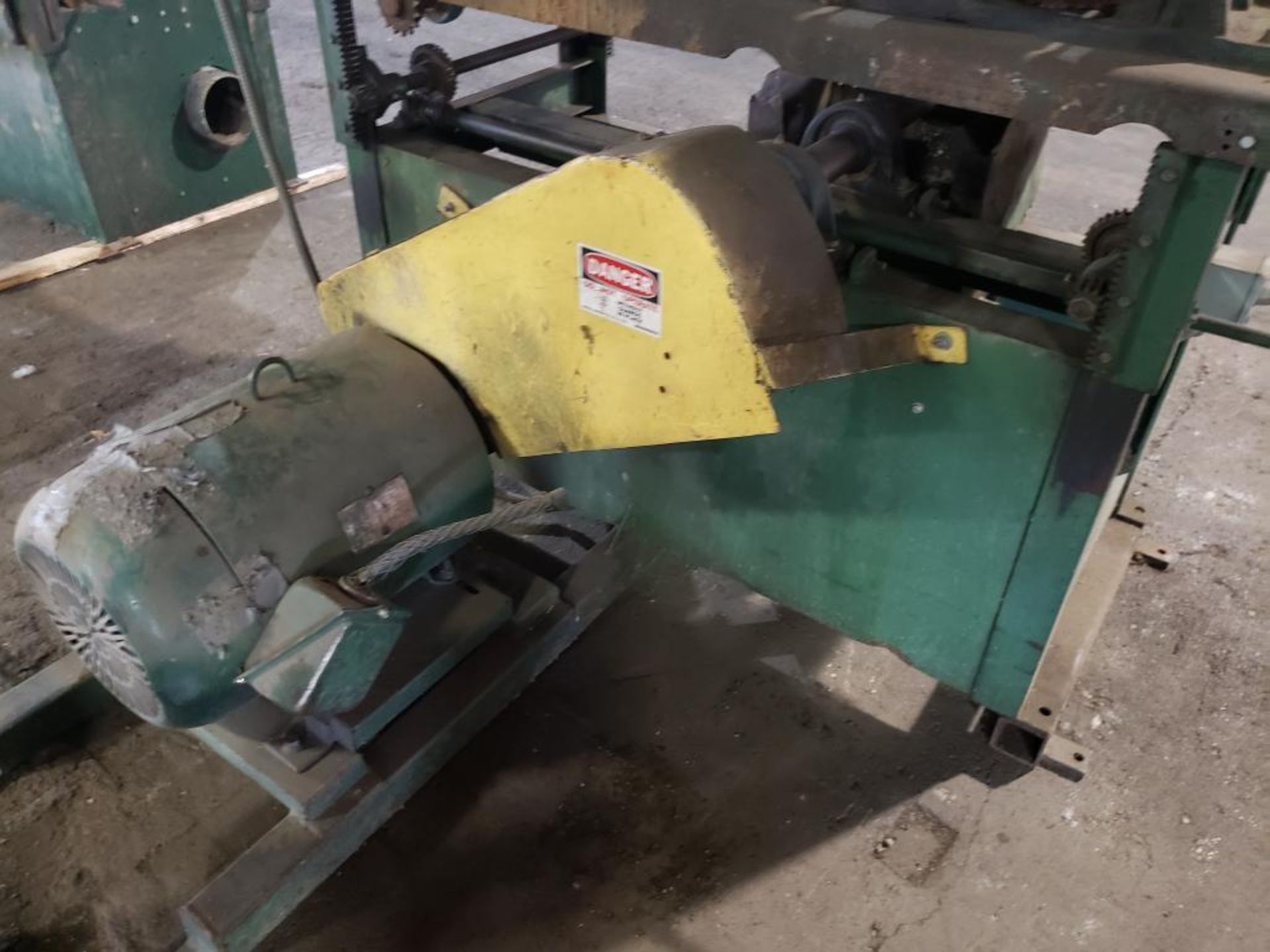 Alden Machinery gang rip saw. 30hp arbor motor. Needs feed motor. 3ph 230/460v. - Image 14 of 14