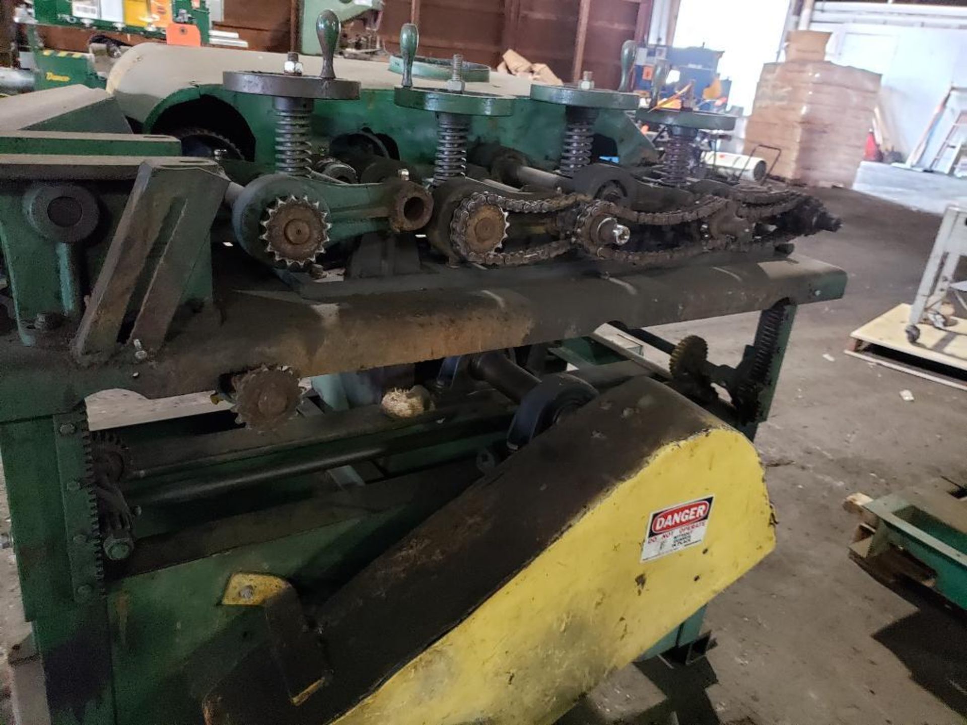 Alden Machinery gang rip saw. 30hp arbor motor. Needs feed motor. 3ph 230/460v. - Image 9 of 14