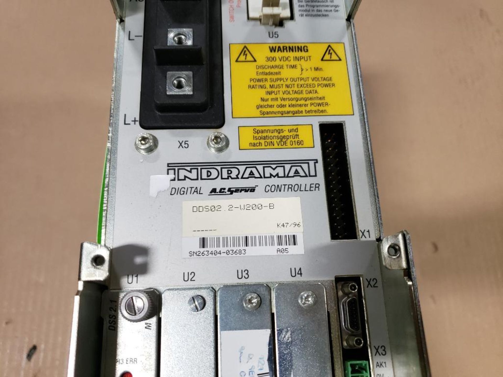 Indramat DDS02.2-W200-B digital AC servo controller. W/ FWC-DSM2.3-ELS-03V34-MS firmware module. - Image 2 of 4