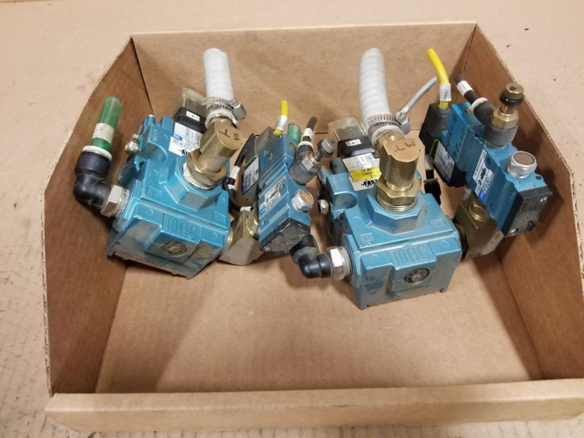Assorted Mac valves.