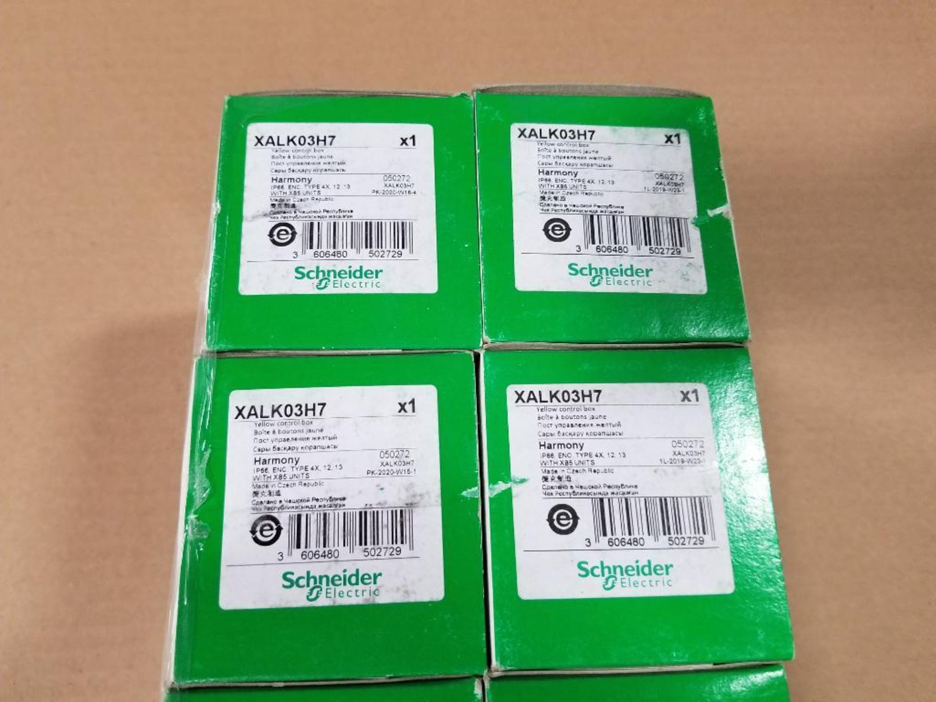 Qty 10 - Schneider Electric XALK03H7 3-unit pushbutton enclosure. New in box. - Image 4 of 8