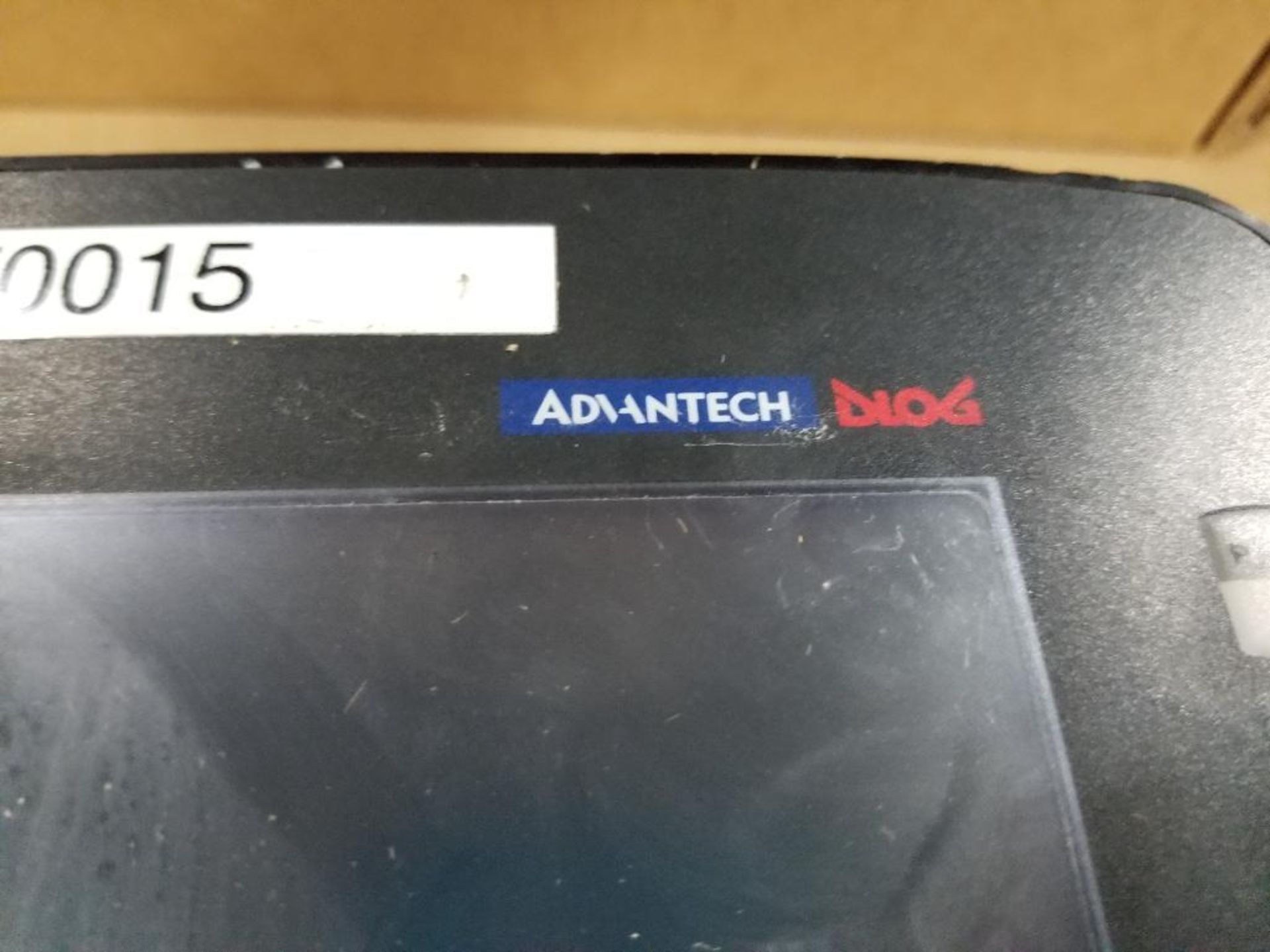 Advantech DLOG vehicle mounted terminal. DLT-V8310. - Image 3 of 5