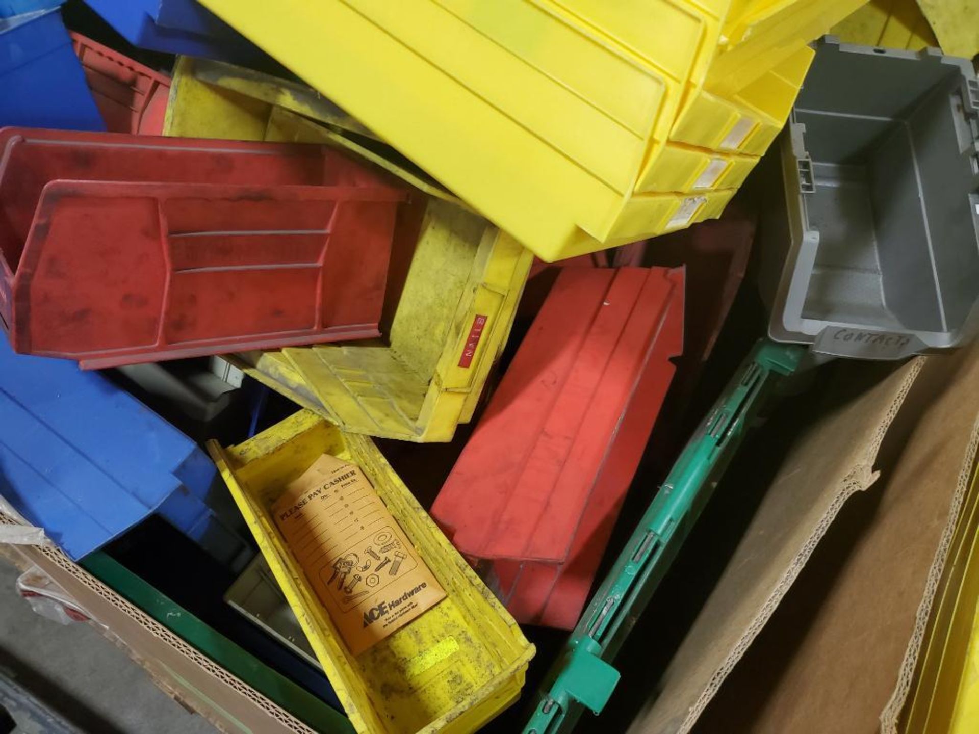 Gaylord of assorted plastic sorting bins. - Image 6 of 8
