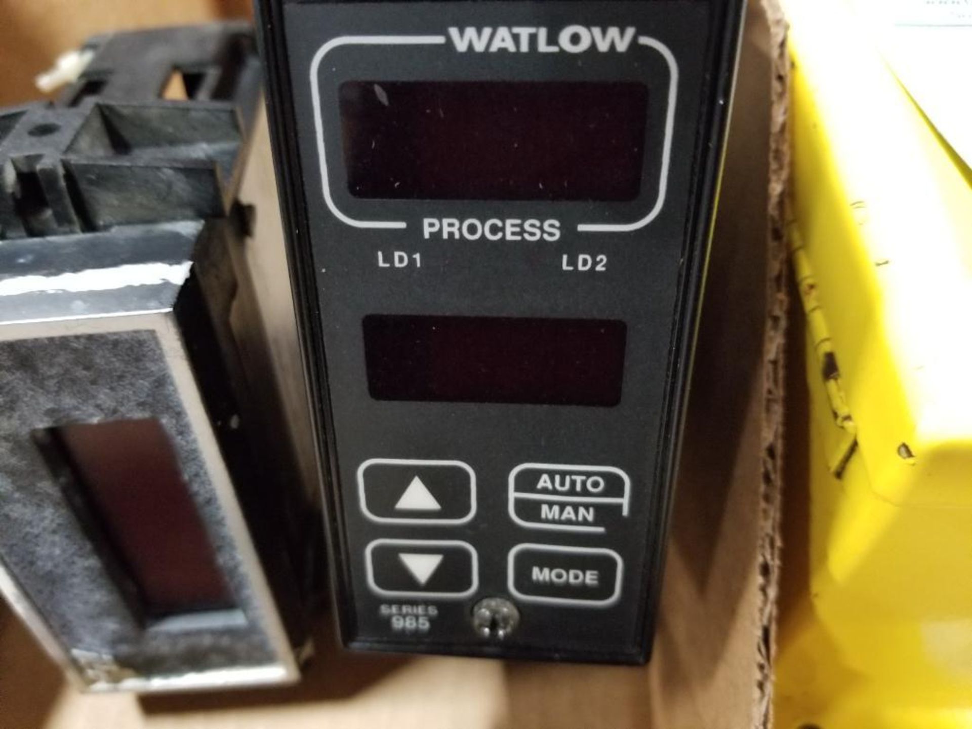 Assorted electrical meter, temp control, light curtain control. Microguard, Watlow, Red Lion. - Image 3 of 10