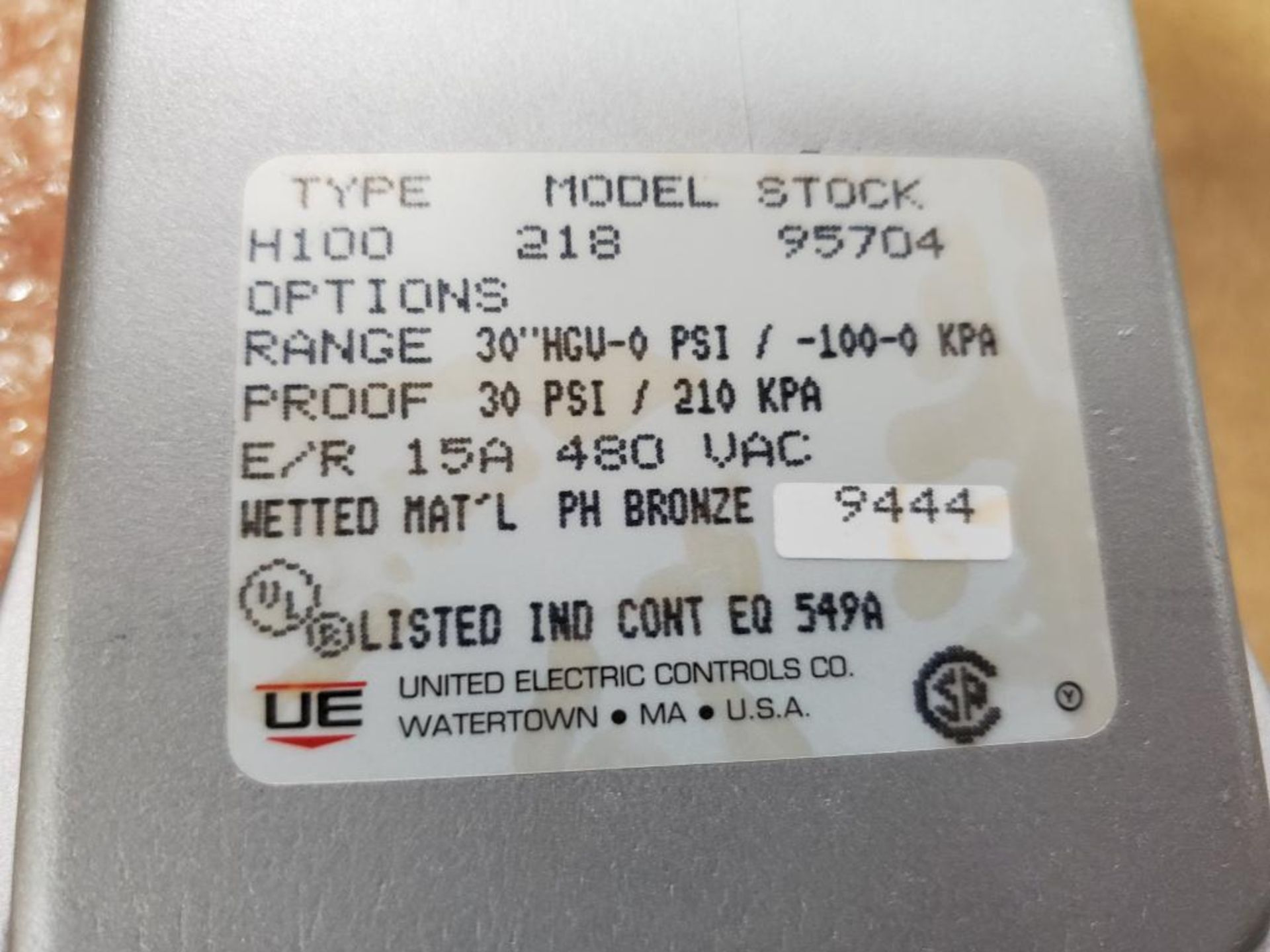 Qty 5 - United Electric controls H100 Model 218 gage. 30" HGV-0 PSI / -100-0 KPA. New in box. - Image 8 of 8