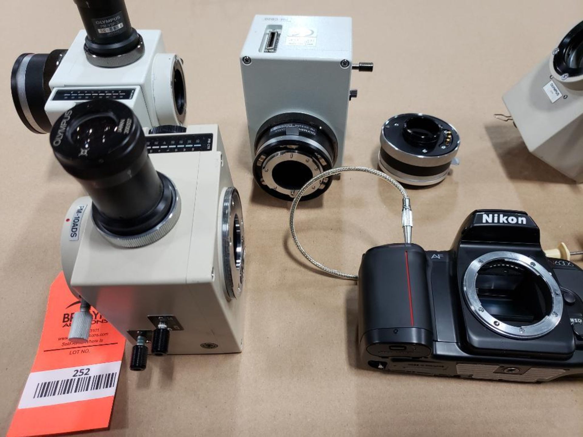 Assorted microscope camera attachments. Olympus, Nikon. - Image 3 of 6