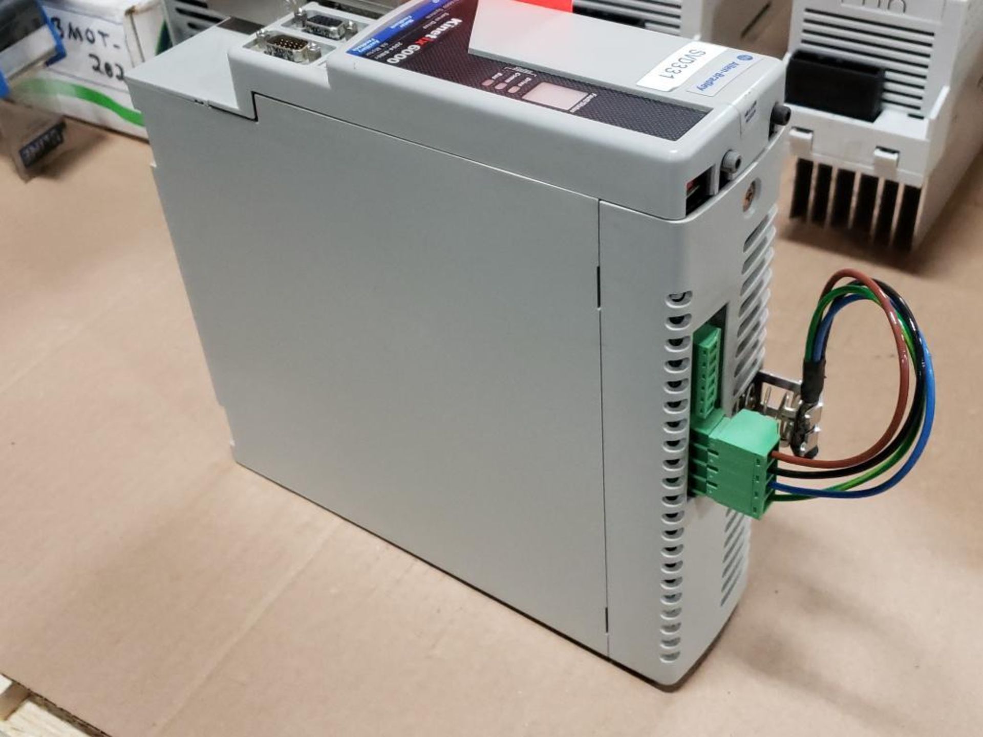 Allen Bradley Kinetix 6000 servo drive. Catalog 2094-BM01. - Image 3 of 4