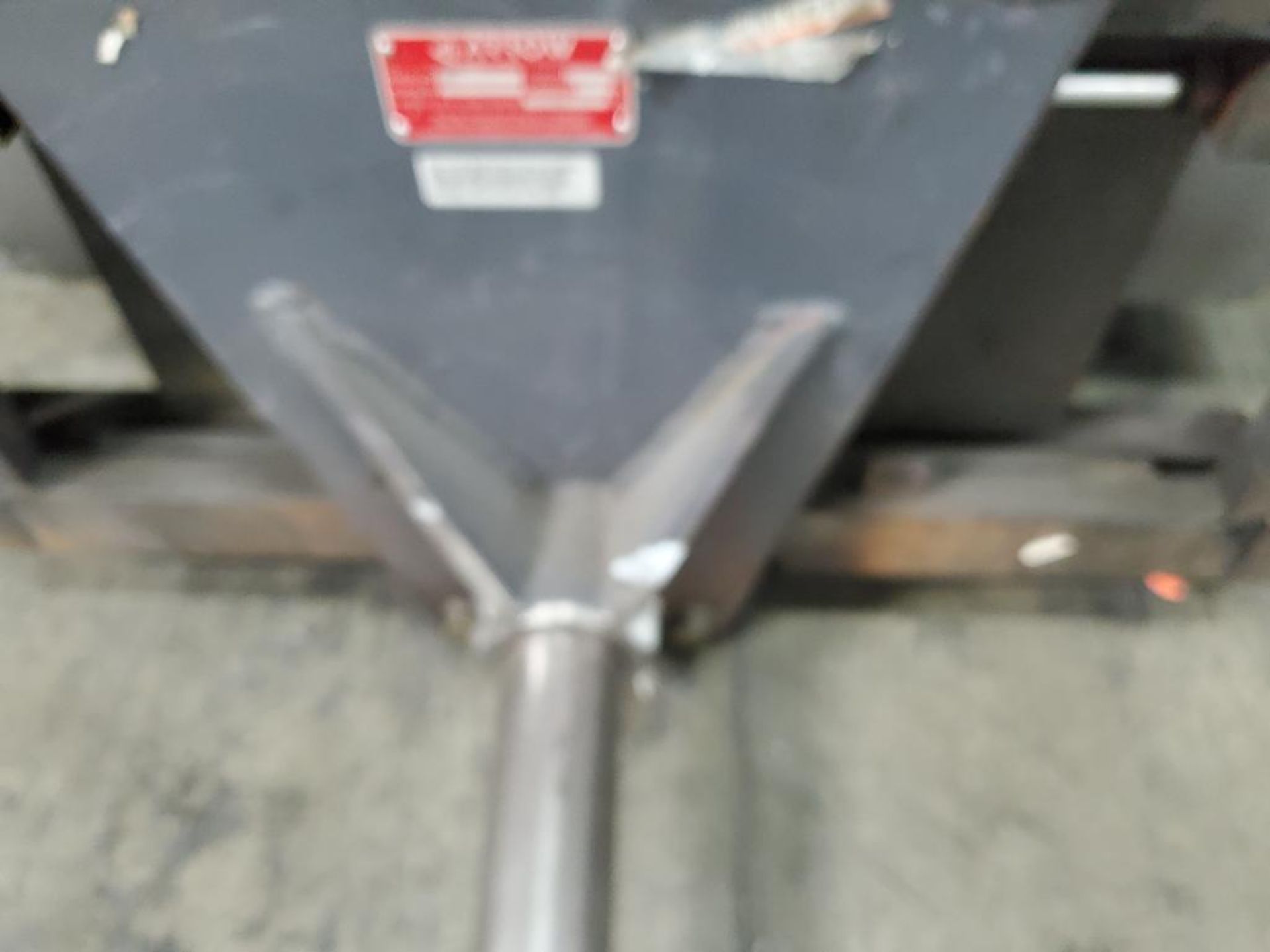 8ft Arrow carpet / roll lifting fork lift attachment. 3in diameter. - Image 6 of 6