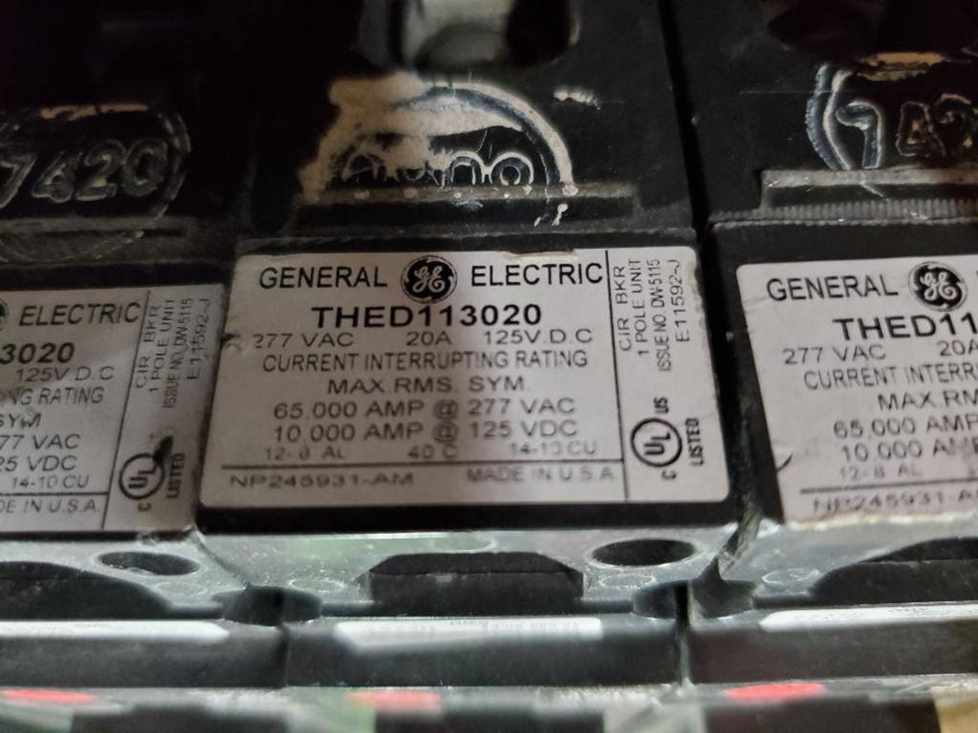 Qty 6 - GE 20AMP THED1113020 circuit breaker. - Image 5 of 5