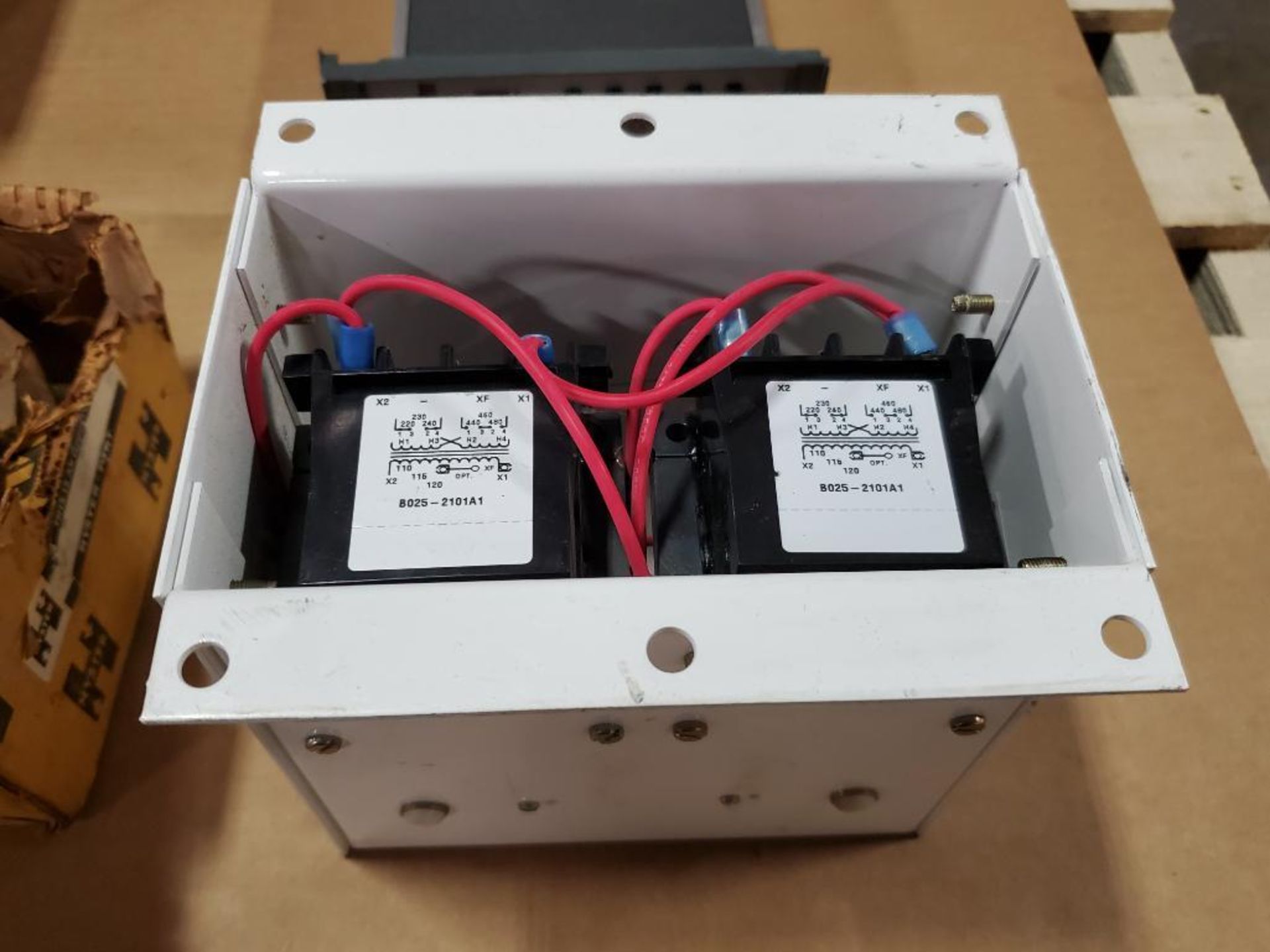 Pallet of assorted electrical safety switch, motor starter, transformer. Allen Bradley, Square-D. - Image 16 of 23