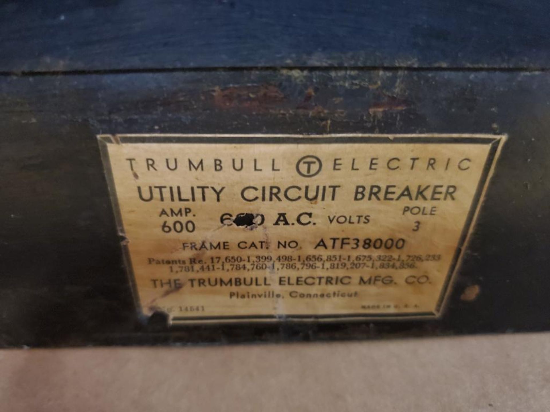 Trumbull Electric 600AMP Utility circuit breaker. ATF38000. - Image 2 of 5