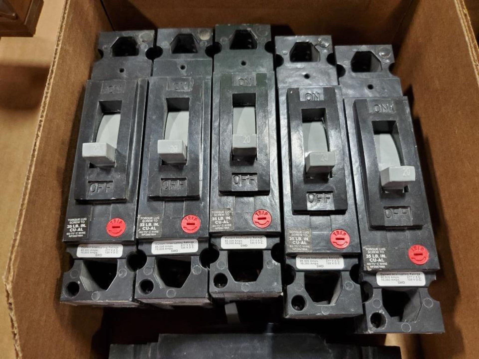 Qty 6 - GE 20AMP THED1113020 circuit breaker. - Image 2 of 5