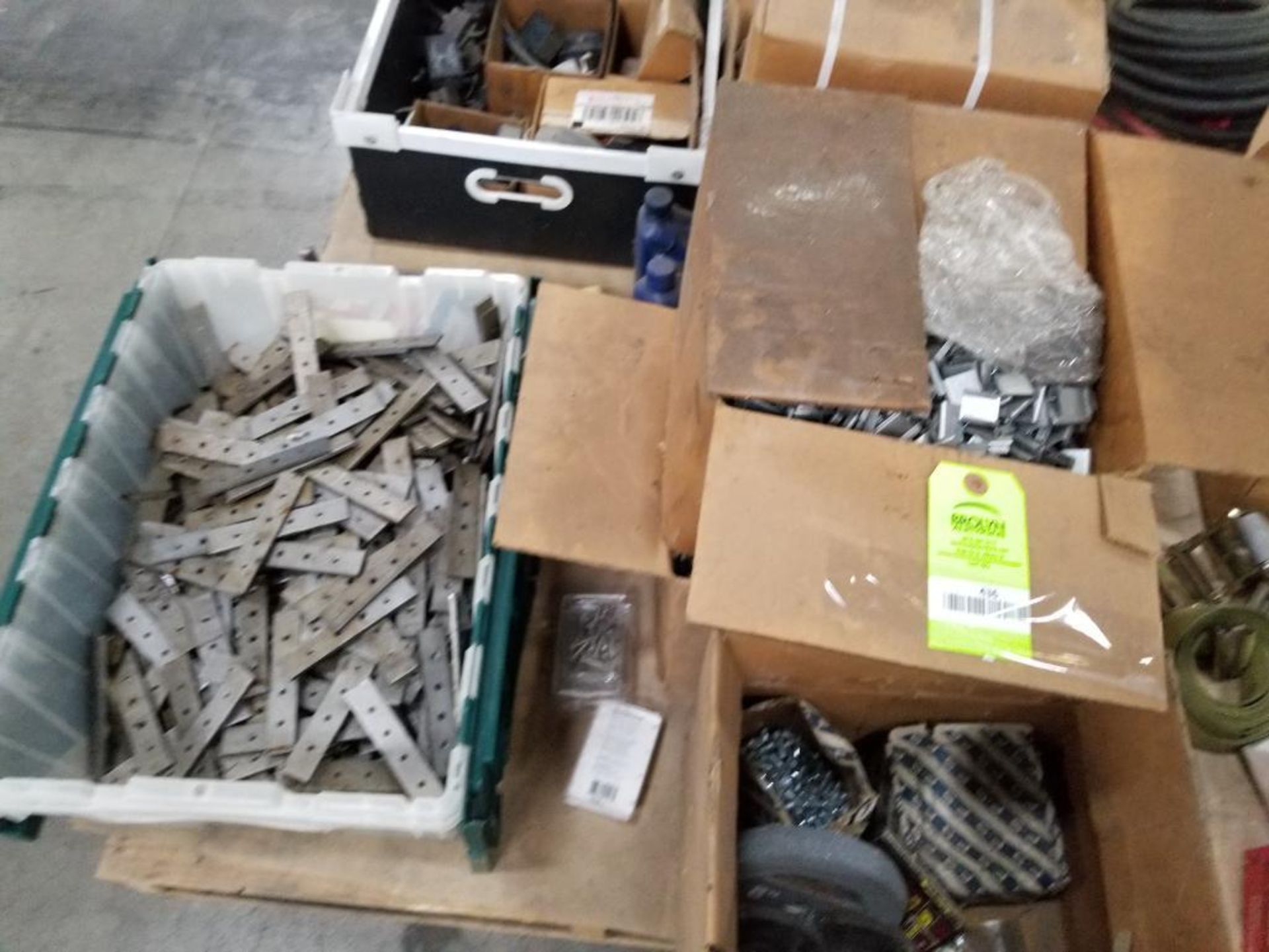 Large lot of assorted hardware, material handing equipment. - Image 2 of 22