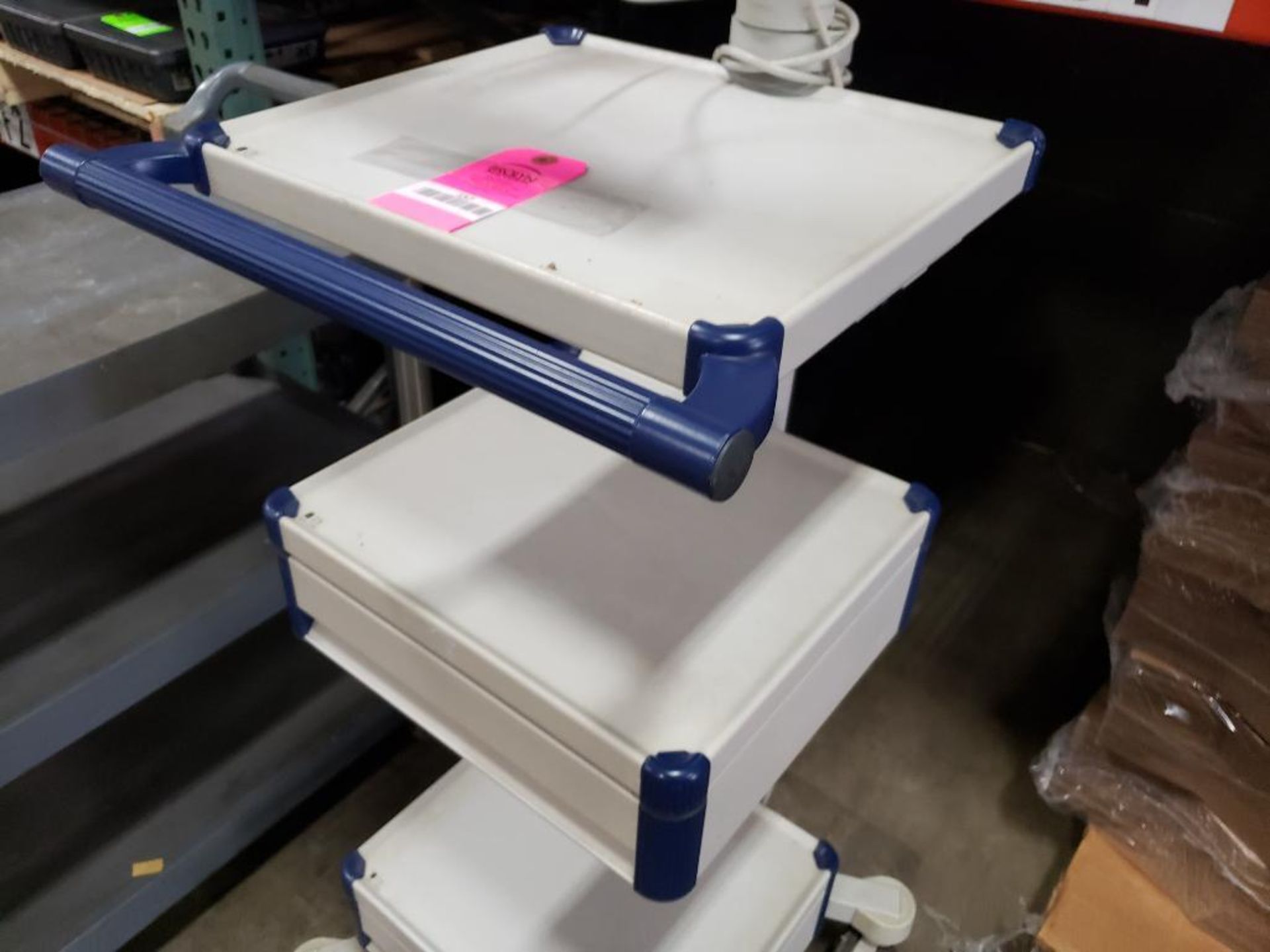 Rolling medical cart. Dell monitor, 22x22x66 WxDxH. - Image 5 of 8