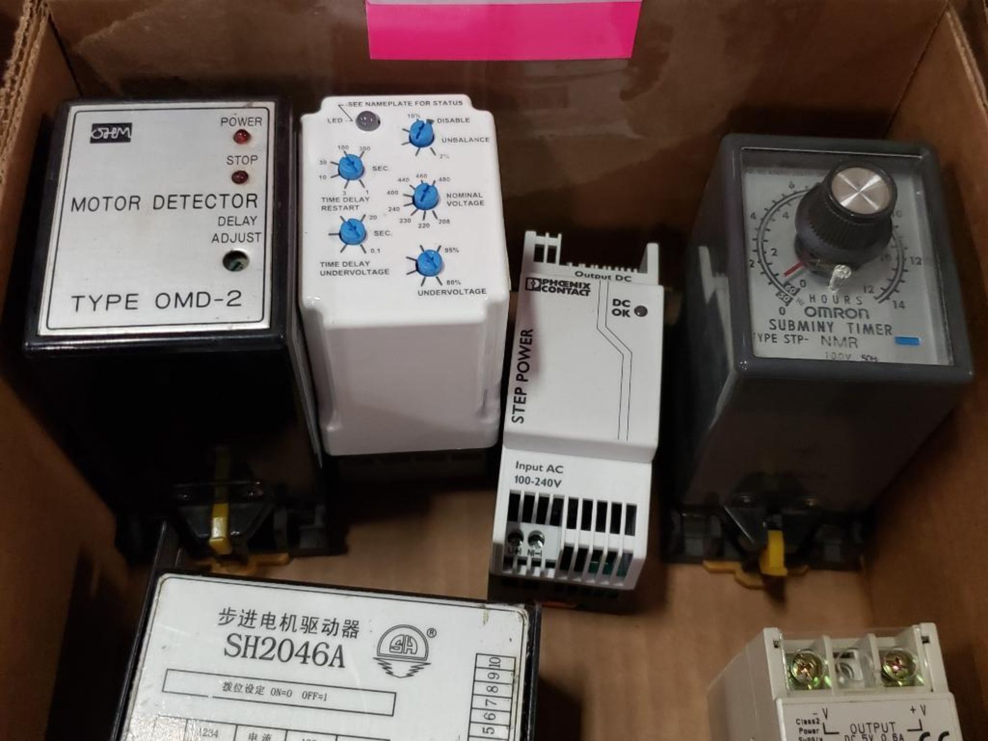 Assorted electric relay, power supply, sensor. Grasslin, Omron, Phoenix Contact. - Image 6 of 7
