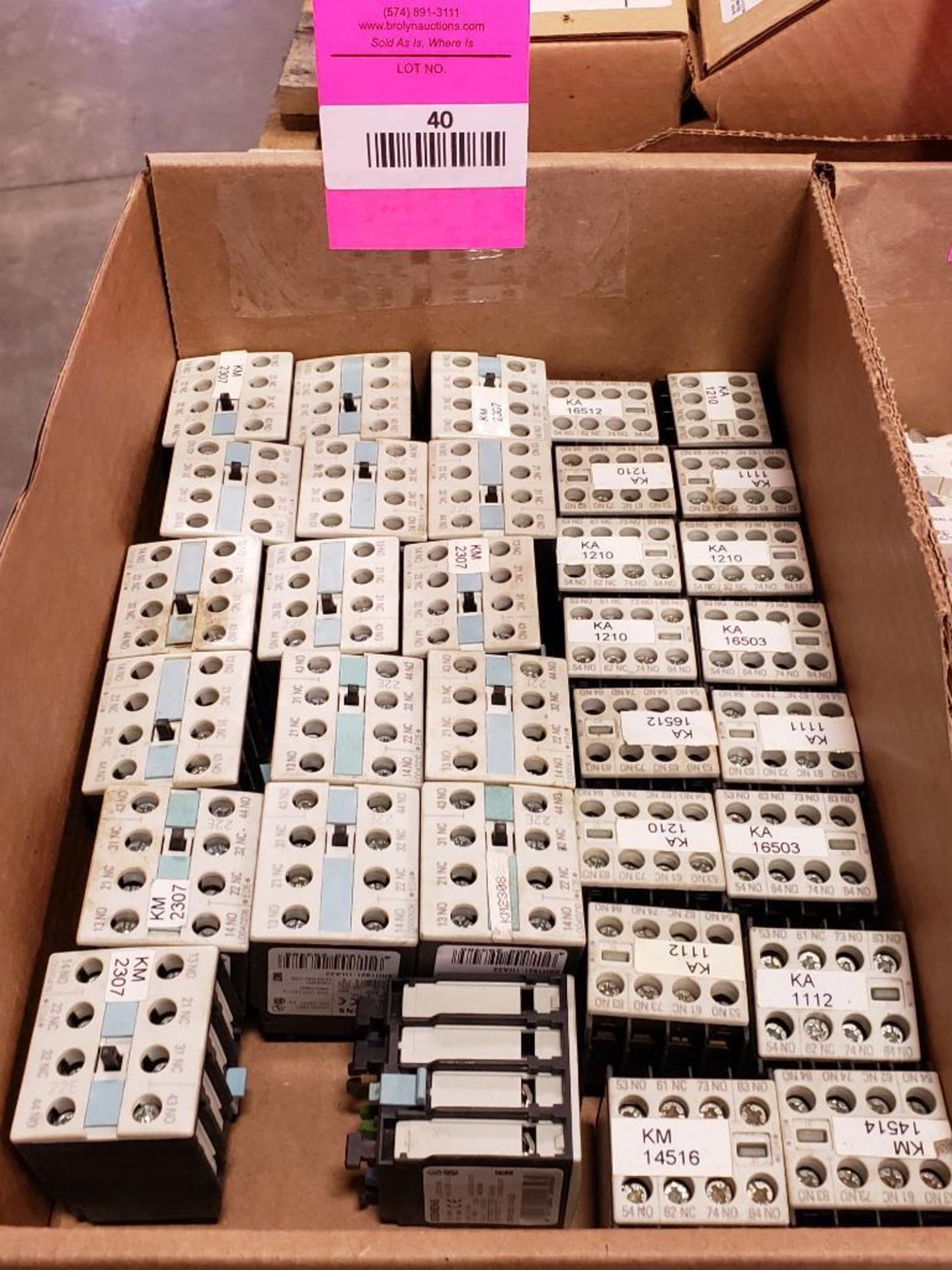 Assorted electrical relay. Allen Bradley, Siemens.