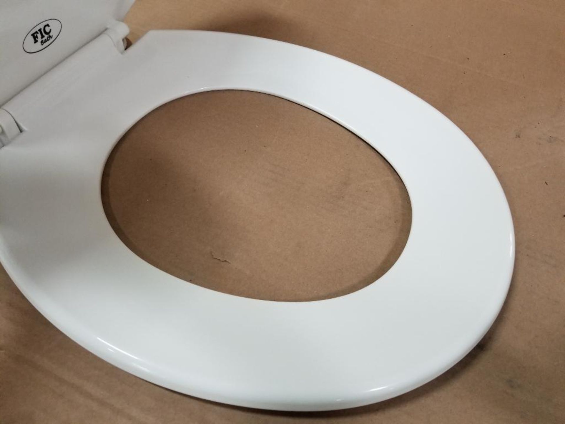 Qty 48 - FIC Bath toilet seat. - Image 3 of 5