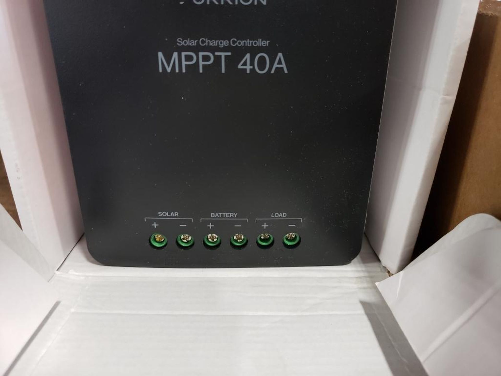 Furrion solar charge controller. Model MPPT-40A. - Image 3 of 6