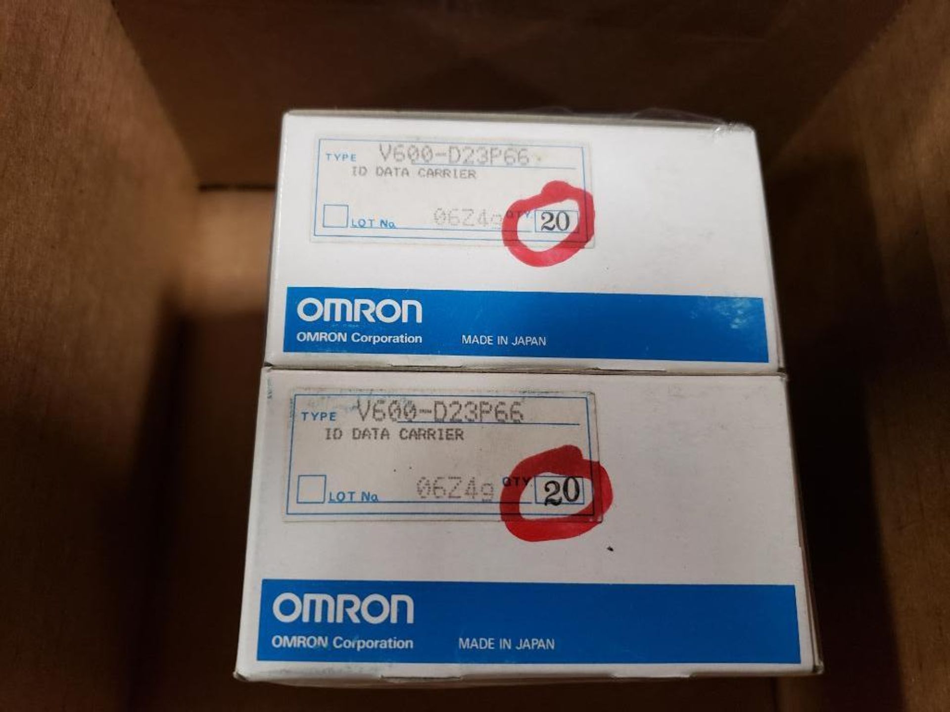 Qty 40 PC - Omron V600-D23P66 ID data carrier. (2) 20Ct boxes. New in box. - Image 2 of 2