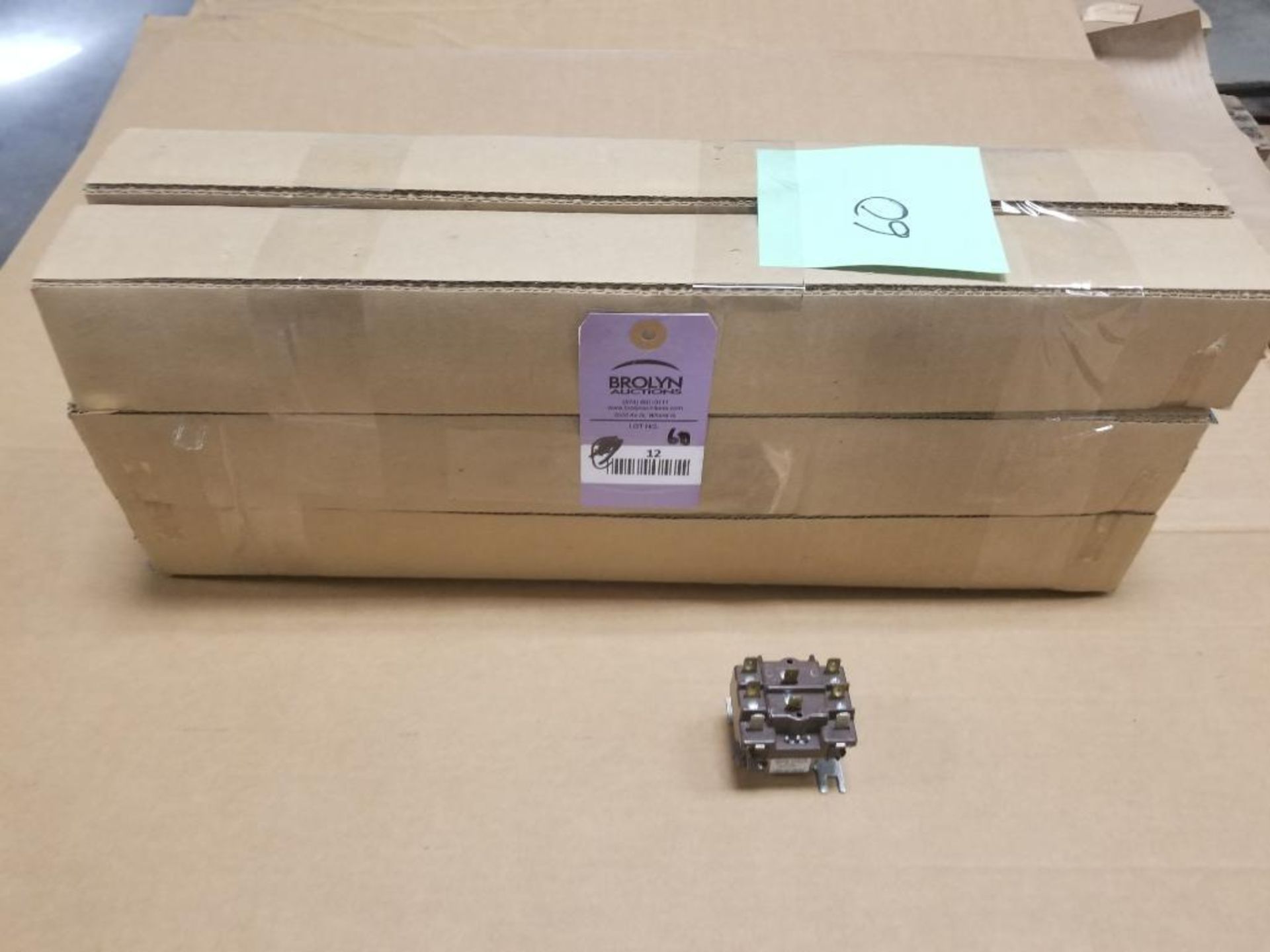 Qty 60 - Honeywell relay. Part number R8222N-1003. New in bulk box.