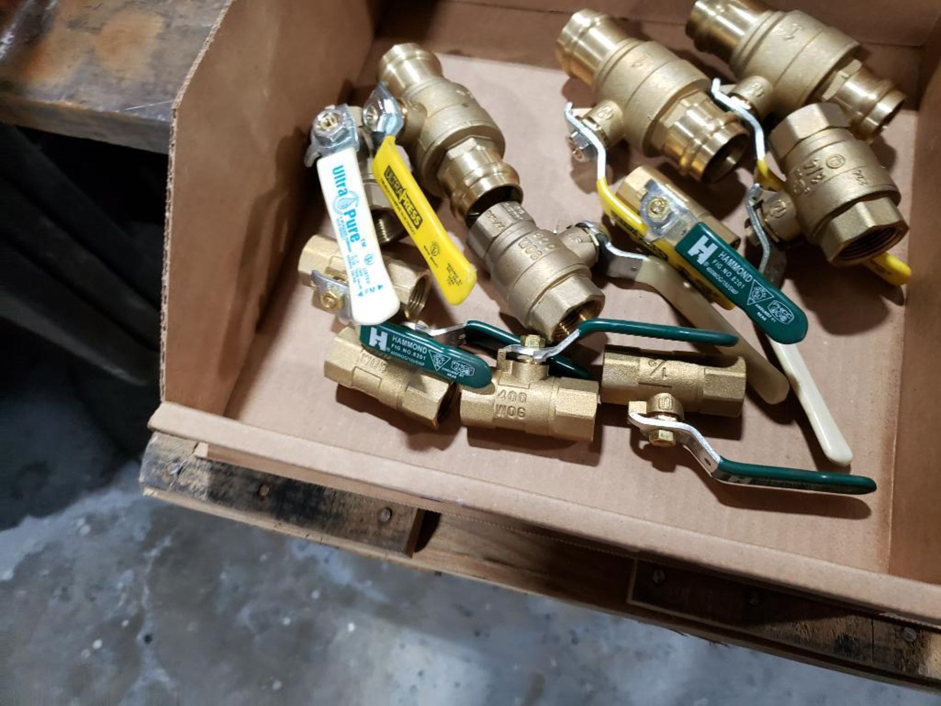 Qty 11 - Assorted brass valves. New as pictured. - Image 10 of 10