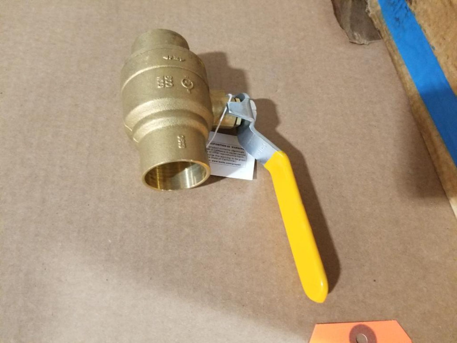 Qty 40 - Watts 1 1/4in brass solder on shut off valve. Part number 1-1/4-FBVS-3C. New in bulk box. - Image 5 of 7