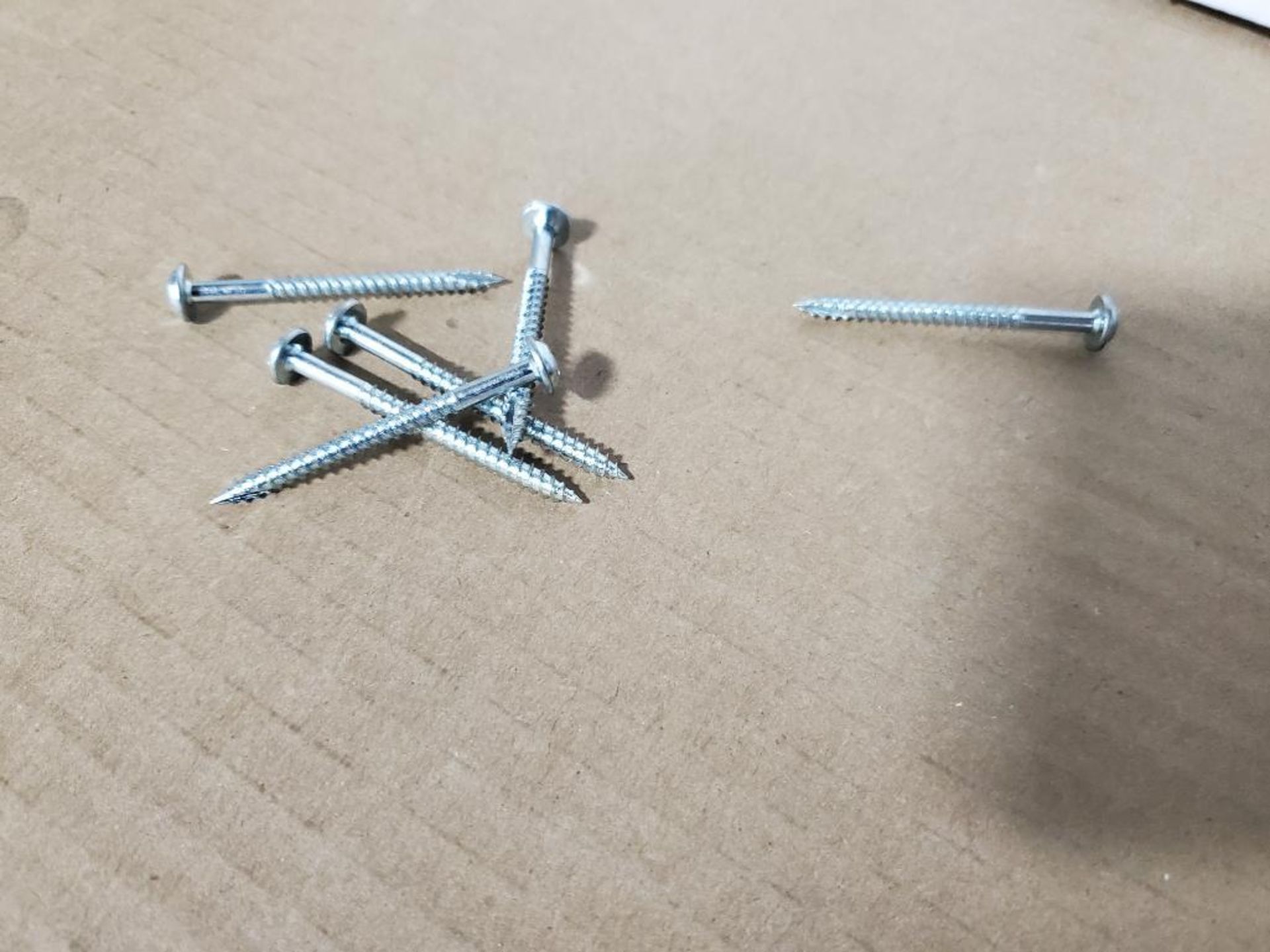 15000 - Square Phillips head self tapping screws. New in 5 boxes of 3000. - Image 9 of 11