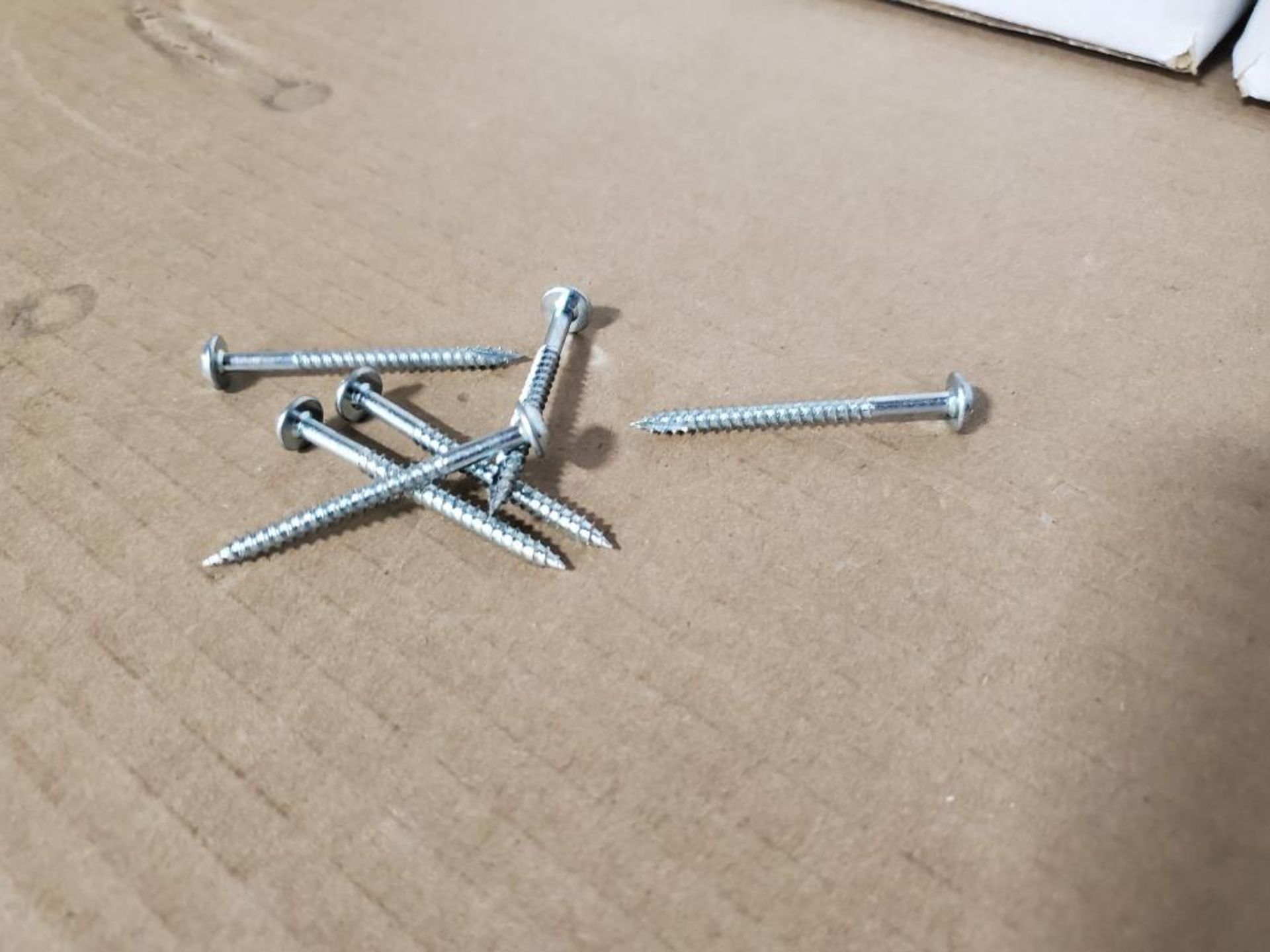 15000 - Square Phillips head self tapping screws. New in 5 boxes of 3000. - Image 3 of 4