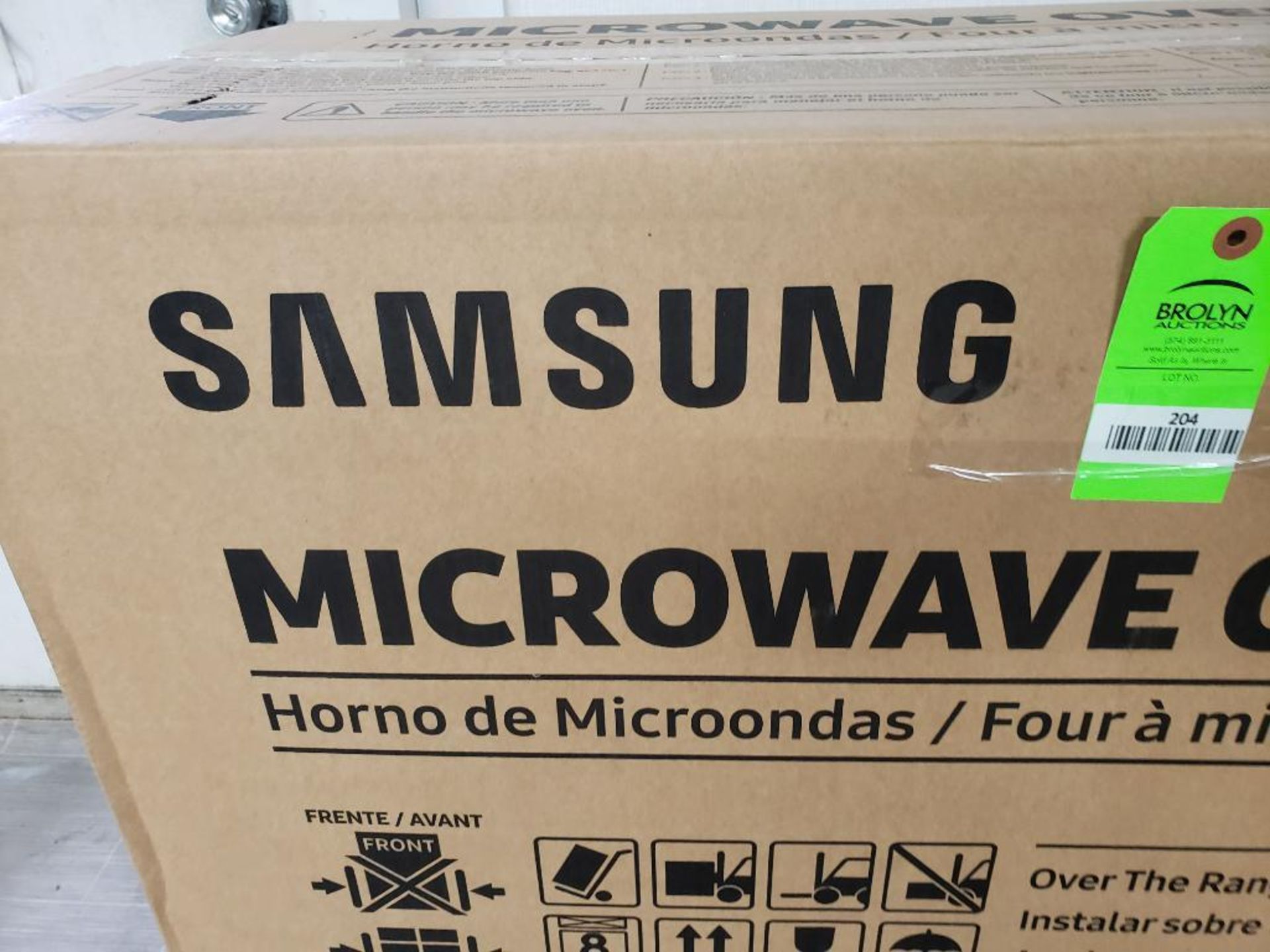 Samsung over the range microwave oven. Model number ME17R7021ES. New in