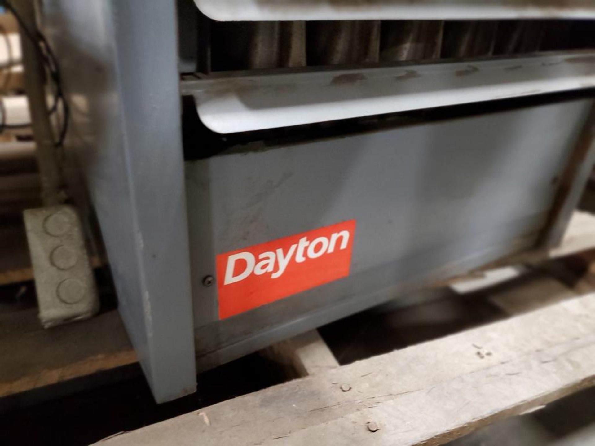 Dayton furnace. Model 3E229D. 125,000 btu. Natural gas. - Image 3 of 4