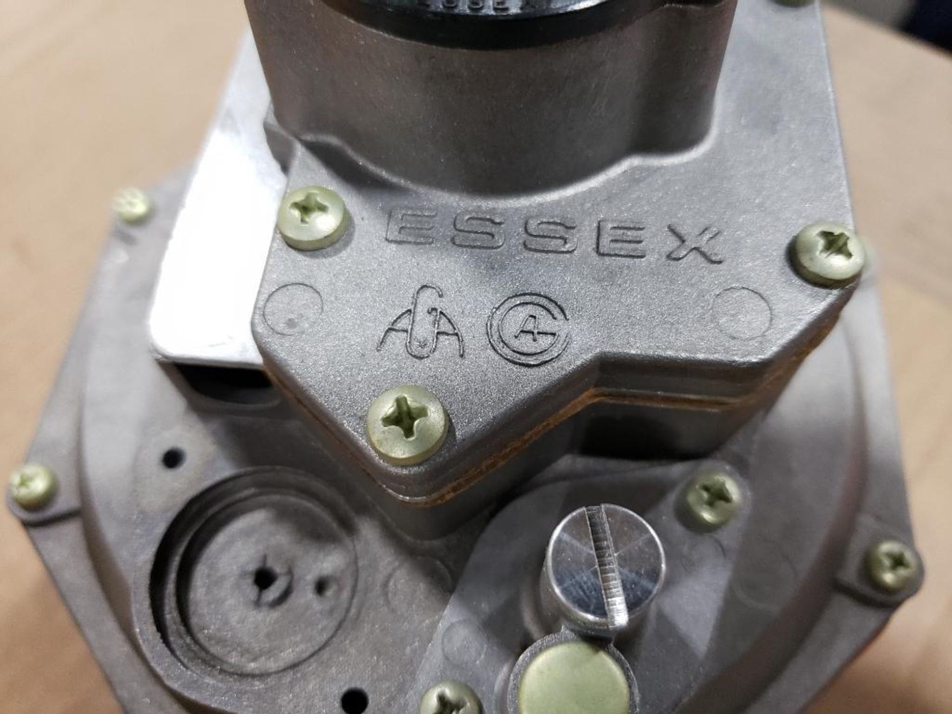 Qty 9 - Essex gas valves. Part number SX243L. - Image 3 of 5