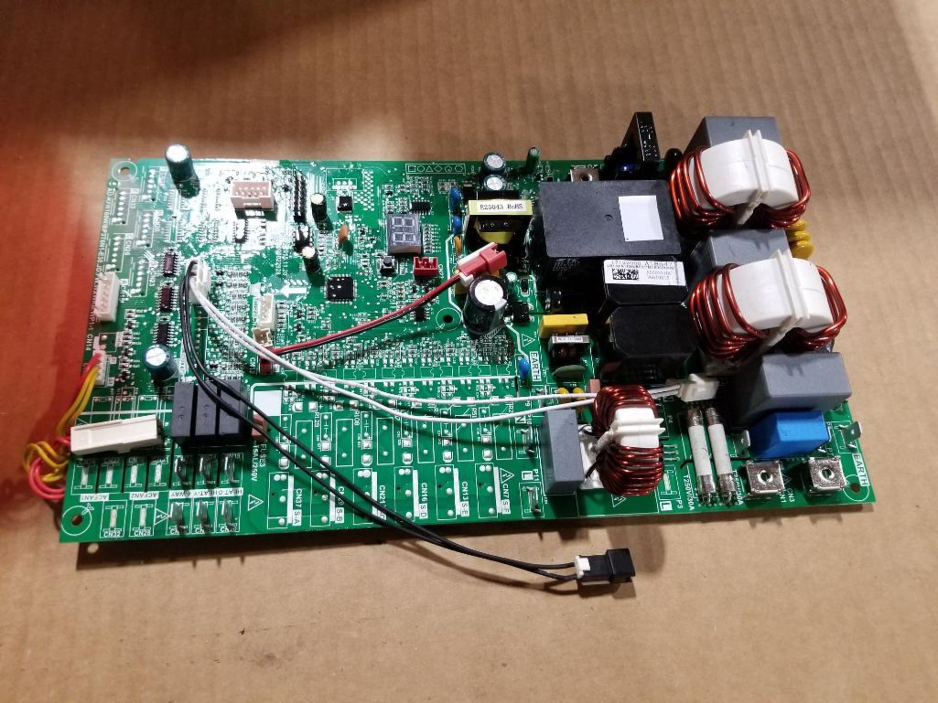 Qty 7 - Main control board. Part number 17122000A18547. - Image 7 of 12