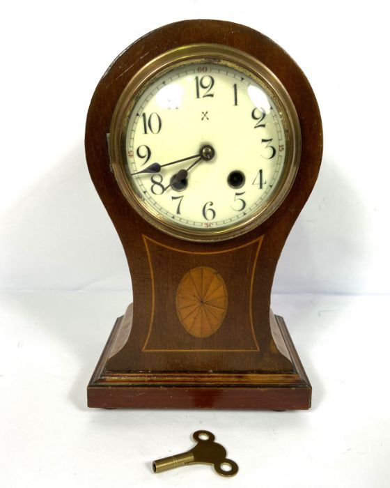 An Edwardian balloon top and inlaid mantel clock, 29cm high; And a Victorian oak cased aneroid - Image 6 of 7
