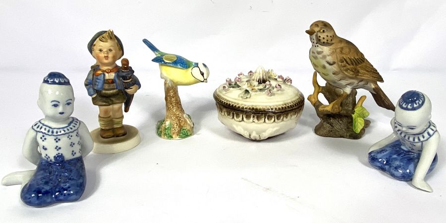 Assorted decorative figures, including horses, together with two stoneware jars and assorted - Image 3 of 14