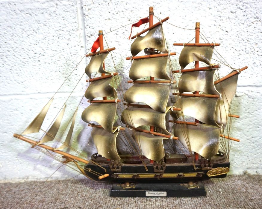 A carved hardwood hippopotamus; together with five model ships, including ‘Flying Cloud’ and two - Image 6 of 9