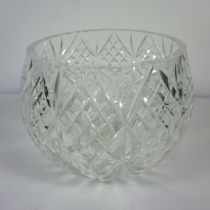 A large clear crystal Art Deco style table lamp; together with assorted glassware, including a large - Image 13 of 13