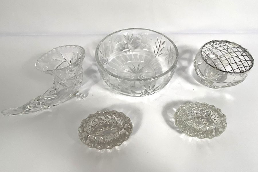 Assortment of glass with Harrods glass bowl, glass cornucopia vase etc (a lot) - Image 4 of 7