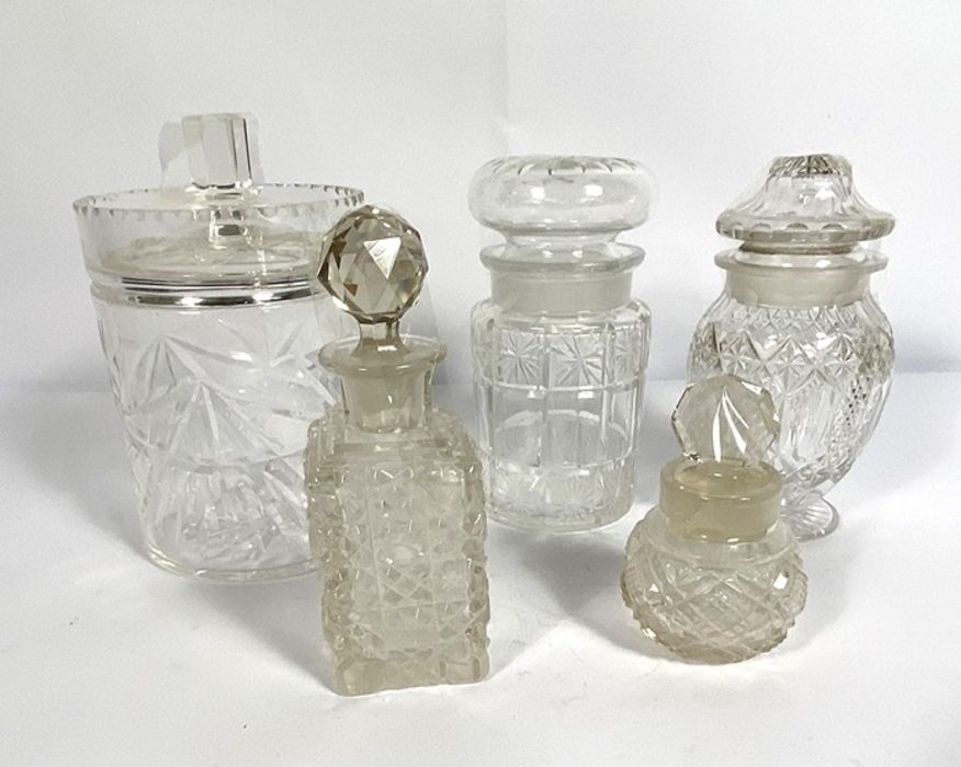 Assortment of glass with Harrods glass bowl, glass cornucopia vase etc (a lot) - Image 5 of 7