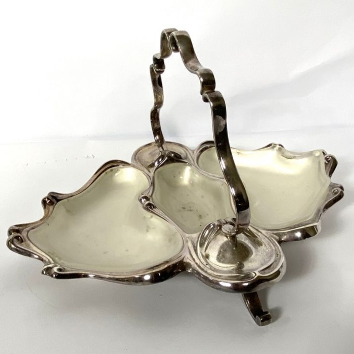 Quantity of silver plate, including as large George III style salver, and glass topped hor d’ - Image 4 of 4