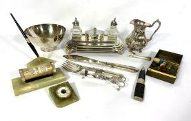 Assorted small items including a silver plated inkstand; an onyx based calendar and pen; a small