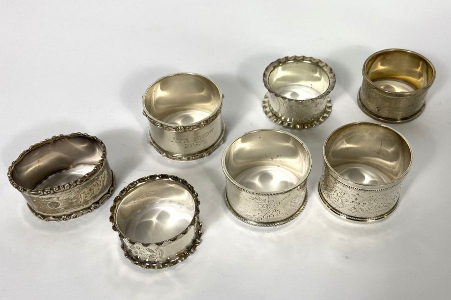 A group of seven assorted silver napkin rings, various dates and makers, total gross weight 173g ( - Image 2 of 6