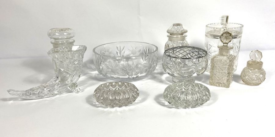 Assortment of glass with Harrods glass bowl, glass cornucopia vase etc (a lot) - Image 2 of 7