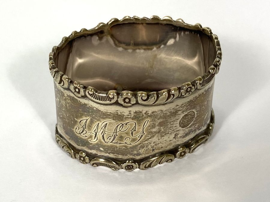 A group of seven assorted silver napkin rings, various dates and makers, total gross weight 173g ( - Image 4 of 6