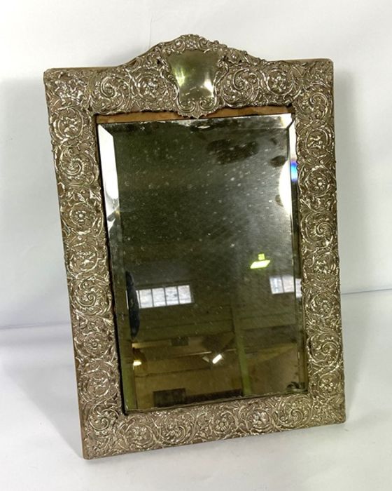 A Victorian silver dressing table mirror, hallmarked Birmingham 1900, Henry Matthews, the - Image 2 of 5