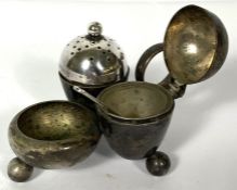 Assorted silver plate, including a teapot, hot water jug, a glass and EPNS castor, a condiment