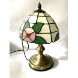 Assortment of table lamps, including an onyx vase lamp base, blue and white baluster lamp base and