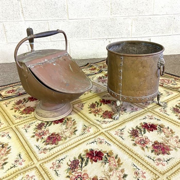 A group of miscellaneous items, including a Victorian helmet coal scuttle; a modern French style - Image 3 of 7