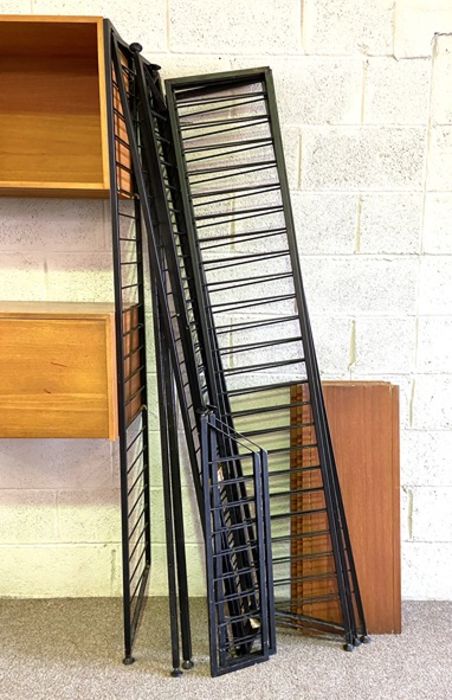 A highly adaptable vintage Ladderax shelving system, mid 20th century, with shelves, cabinets, - Image 3 of 9