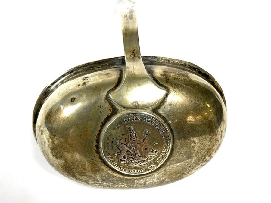 A Regency silver and baleen toddy ladle, the bowl inset with a silver 1811 token, with a twist - Image 4 of 5