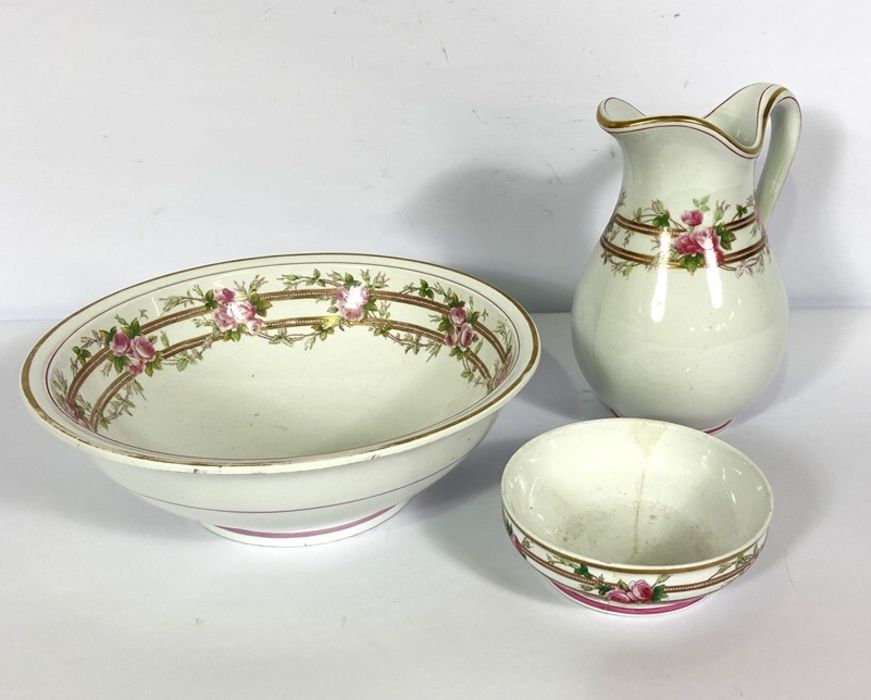 A large assortment of ceramics, including various entrée dishes, tureens and similar (a lot) - Image 7 of 17